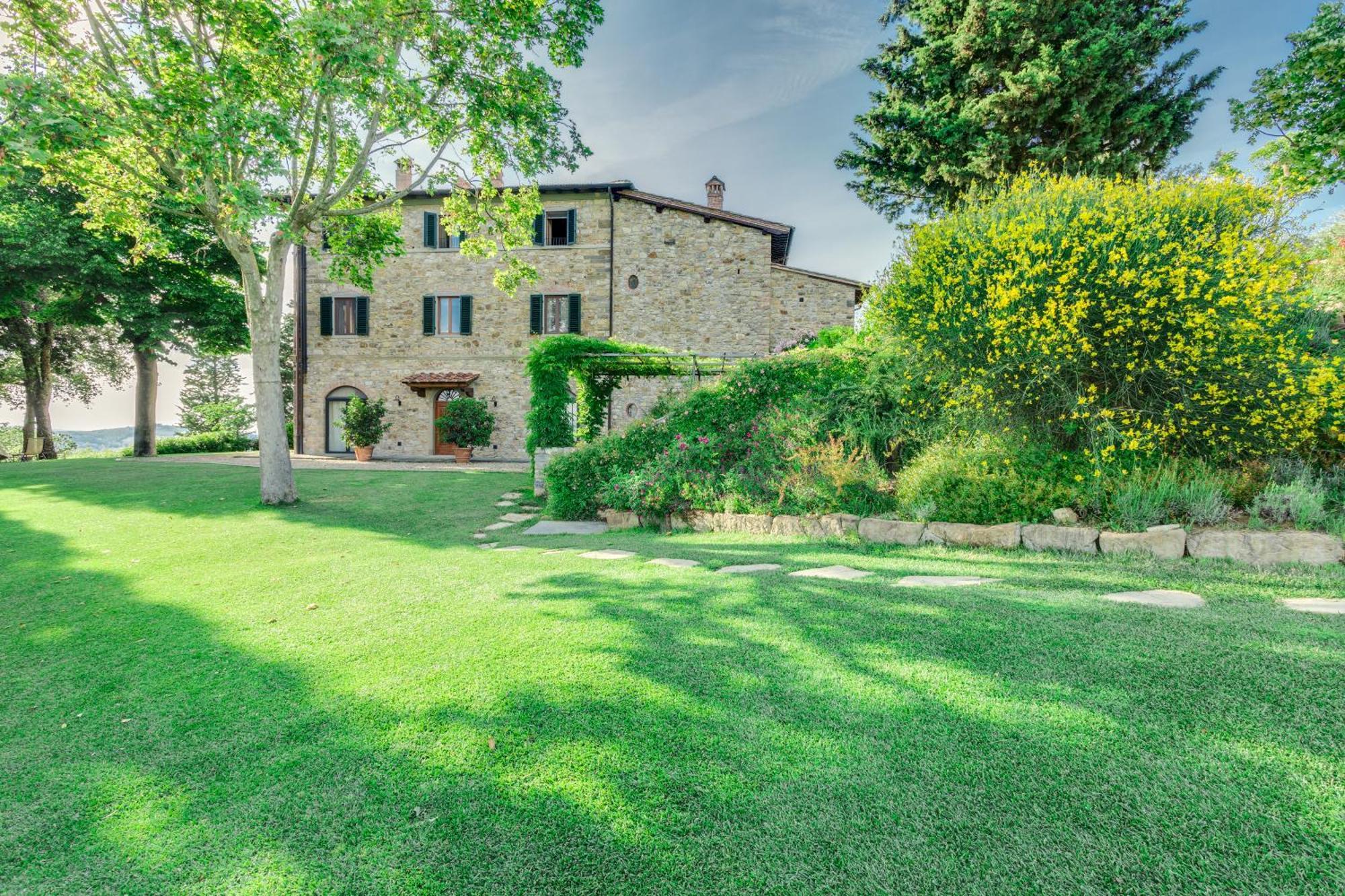 La Valletta Boutique Wine Estate Panzano in Chianti ภายนอก รูปภาพ